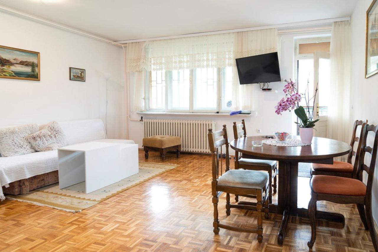 Ferienwohnung Avlija Garden Gem SJJ Exterior foto